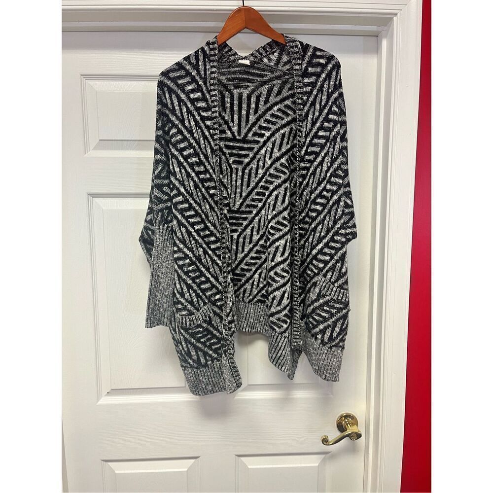 Sun & Shadow Black & White Knit Open Front Bishop Sleeve Cardigan Sweater sz XS/